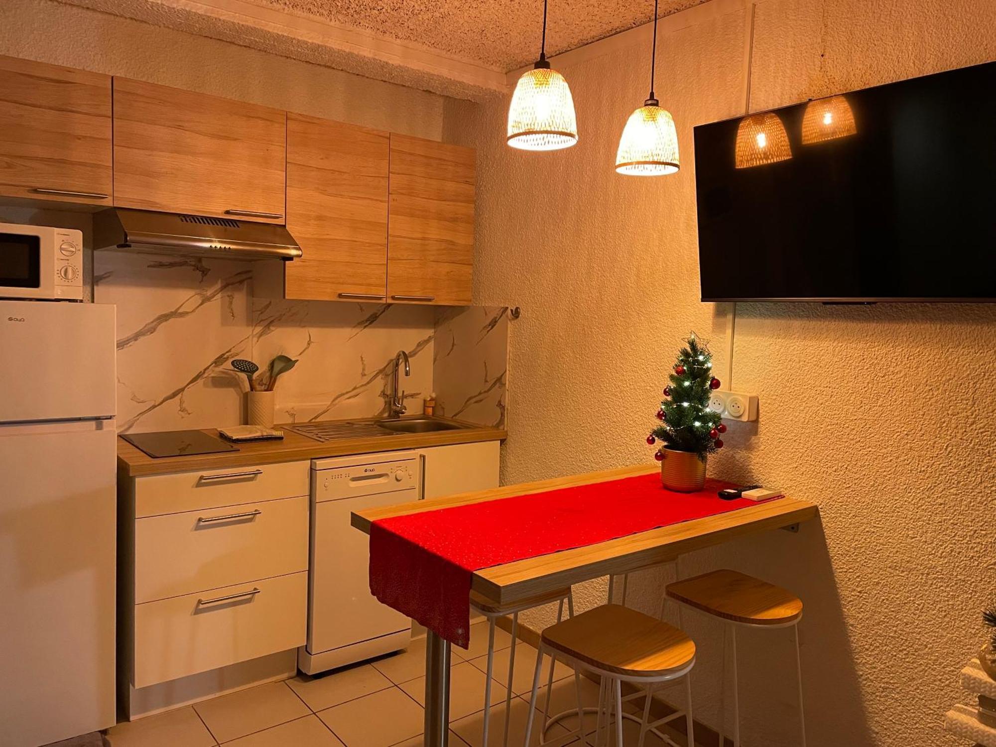 Studio Cosy A 300M De La Mer, Face Aux Festivals, Derriere La Night Life Le Barcarès Zewnętrze zdjęcie