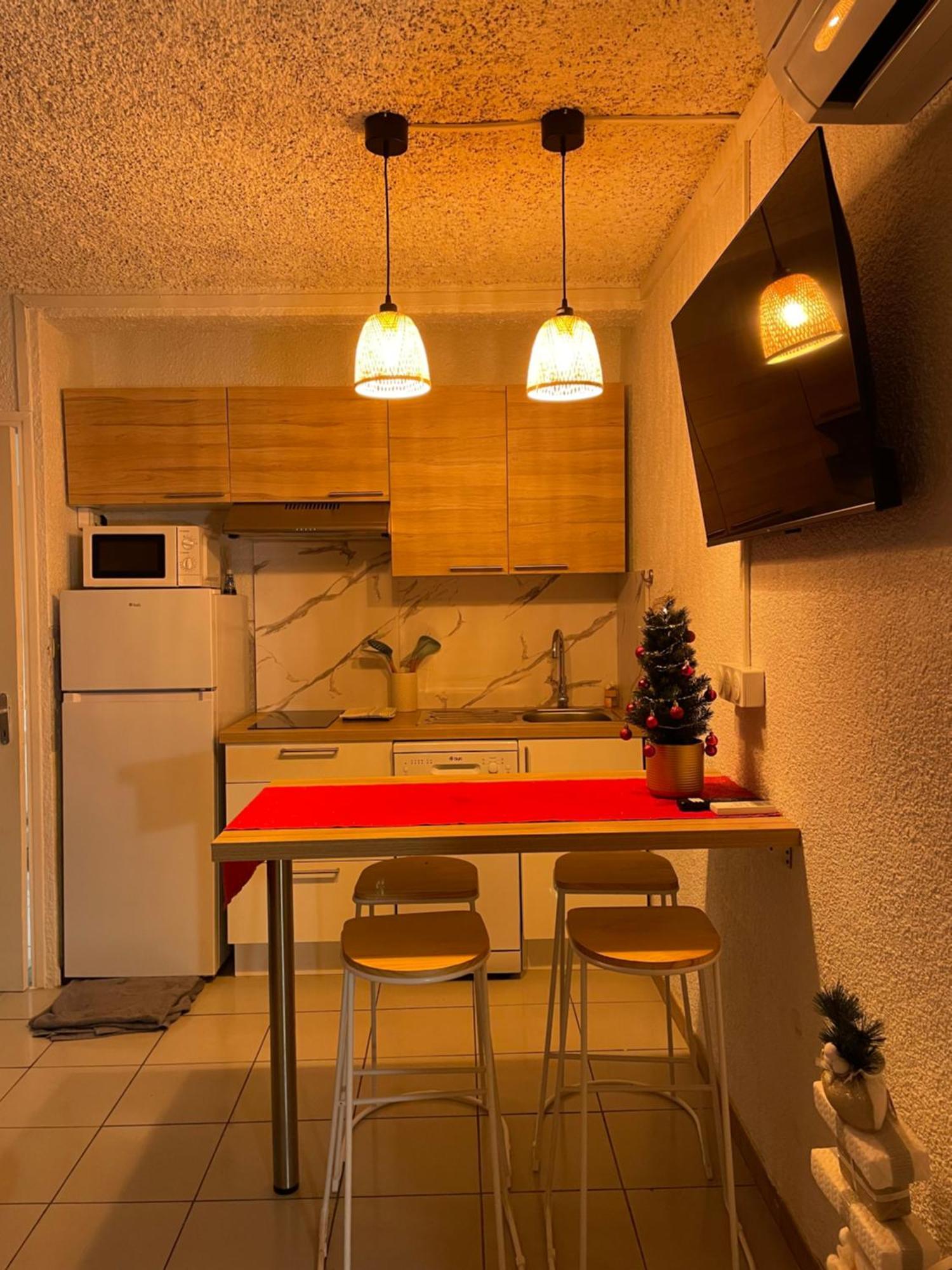 Studio Cosy A 300M De La Mer, Face Aux Festivals, Derriere La Night Life Le Barcarès Zewnętrze zdjęcie